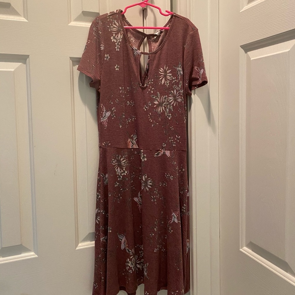 Junior dress size small
